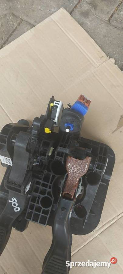 Pedał sprzęgła hamulca FIAT 500 L Szczecin sprzedam