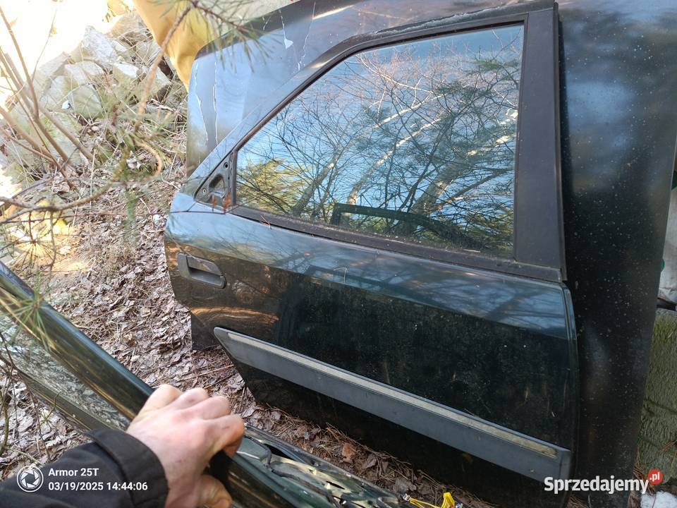 części citroen xantia drzwi maska zderzak lampy sprzedam