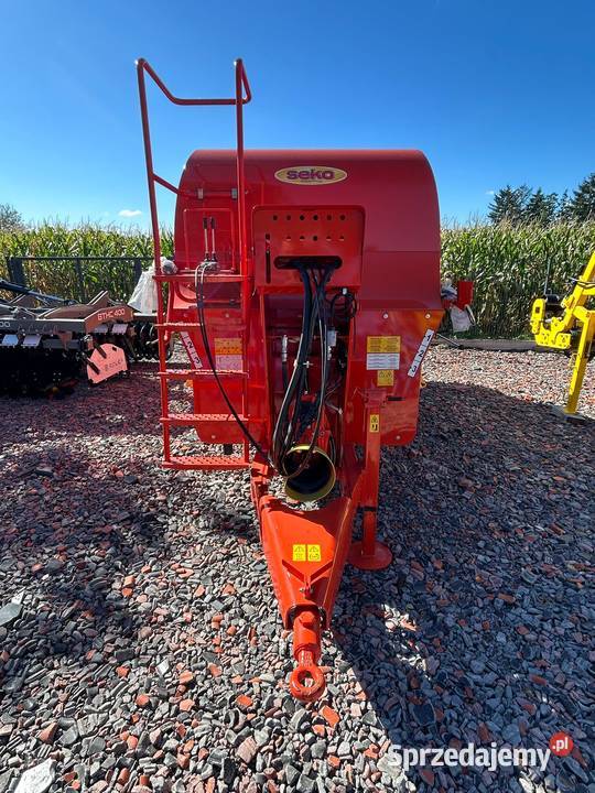 Wóz paszowy Seko SAMURAI 7 450110 mazowieckie Zaborowo