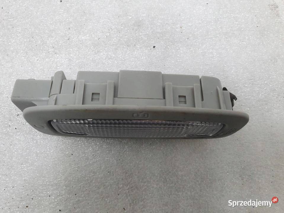 LAMPKA OŚWIETLENIE KABINY SUZUKI SX4 SCROSS