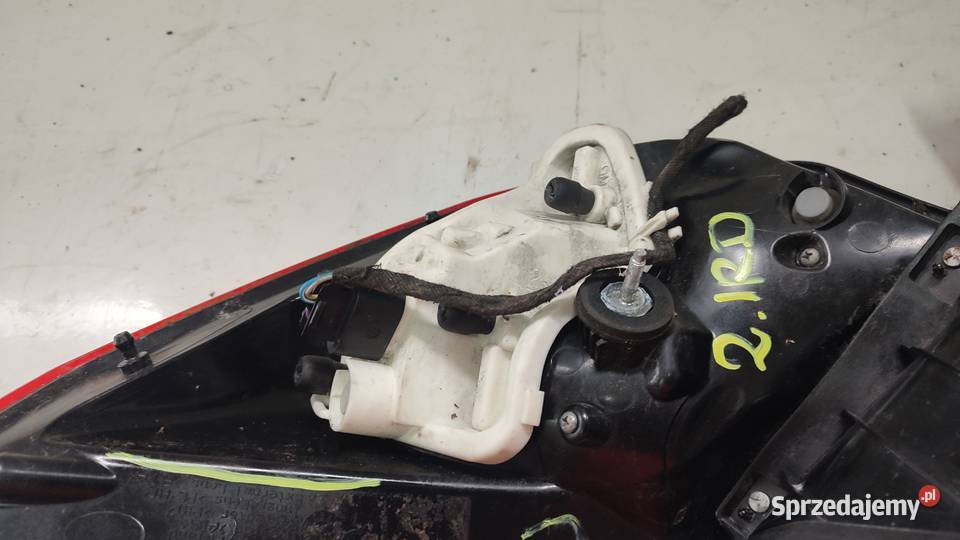 LAMPA PRAWA LEWA TYŁ OPEL ASTRA J 0912 HB sprzedam
