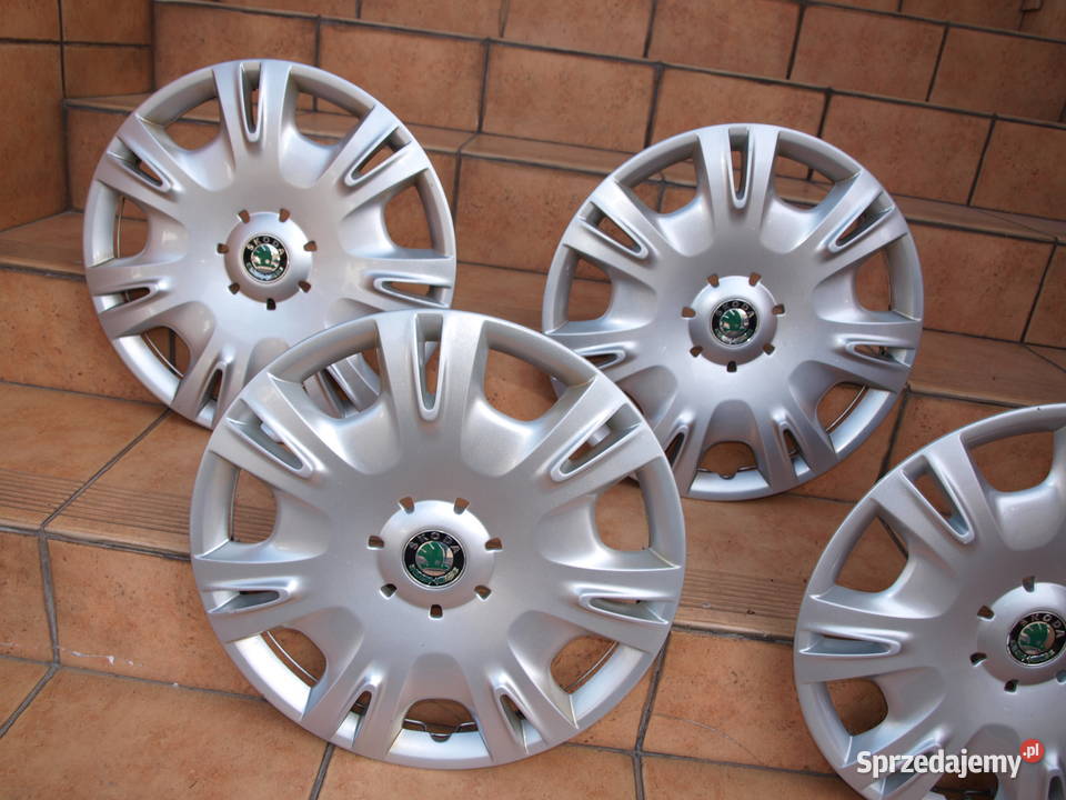 Skoda kołpaki 16 oryginalne komplet 4 sztuki Koła i felgi Kalisz sprzedam