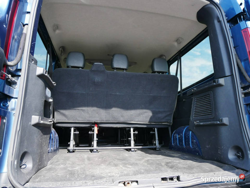Renault Trafic 20dCi 145 Eu6 Długi 9 Osób niebieski