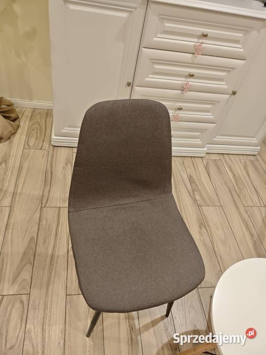 Sprzedam 6 krzeseł sprzedam