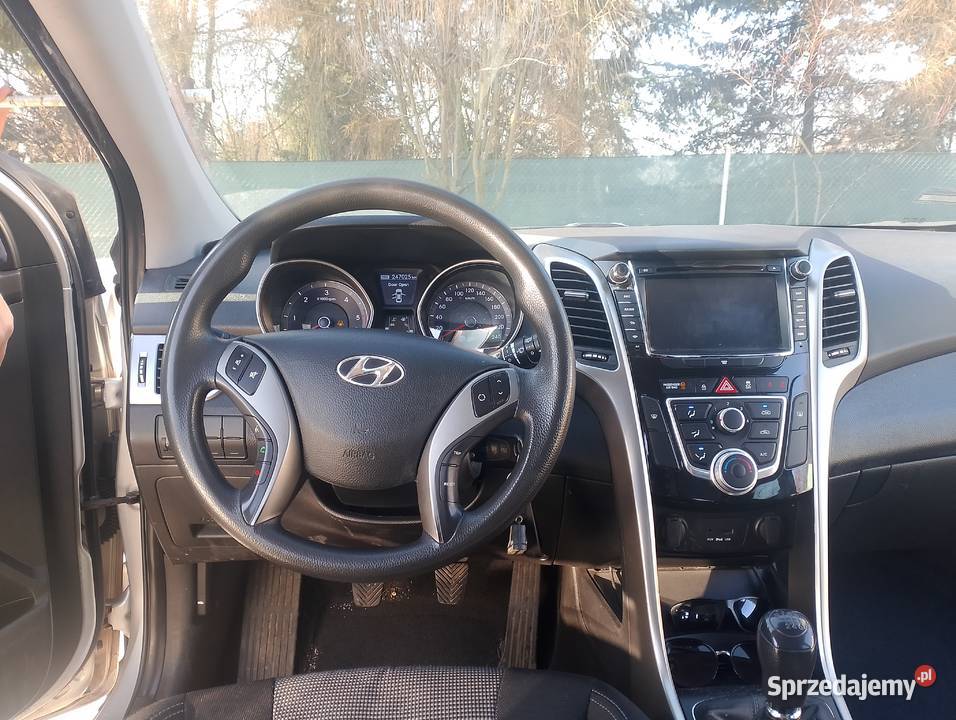 Hyundai i 30 16 crdi Drużbice sprzedam