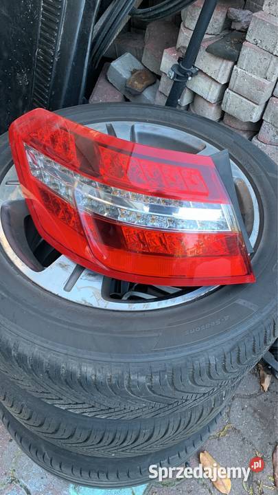 W212 lampa tył lewa lewe Września