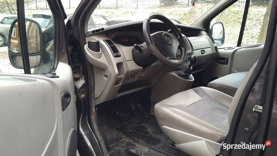 Opel Vivaro 19 cdti Klimatyzacja Rok produkcji 2005 Szczecin sprzedam