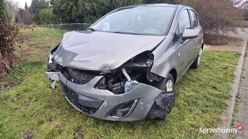 OPEL CORSA 14 benzyna niski przebieg Zarejestrowany w Polsce zachodniopomorskie sprzedam