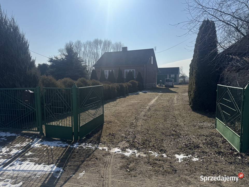 Sprzedam Dom z dużą działką i budynki ogródek Radom
