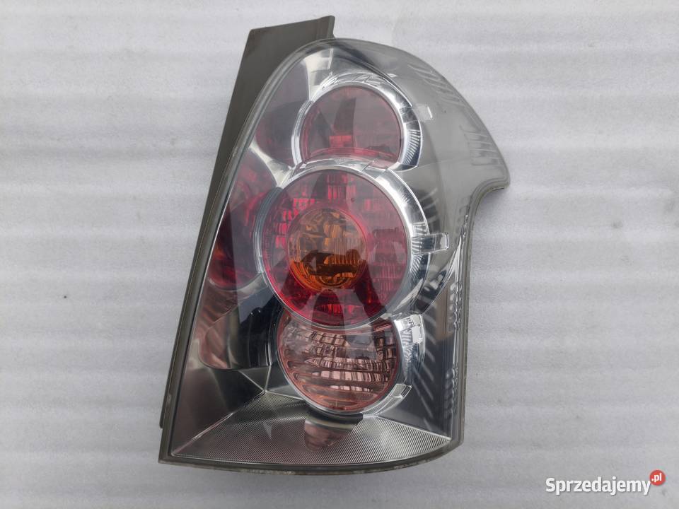Lampa Prawy Tył Tylna Prawa Toyota Corolla Verso mazowieckie