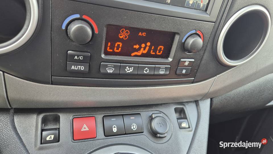 PARTNER 12 110 OPŁACONY BEZWYPADKOWY czujnik zmierzchu Motoryzacja