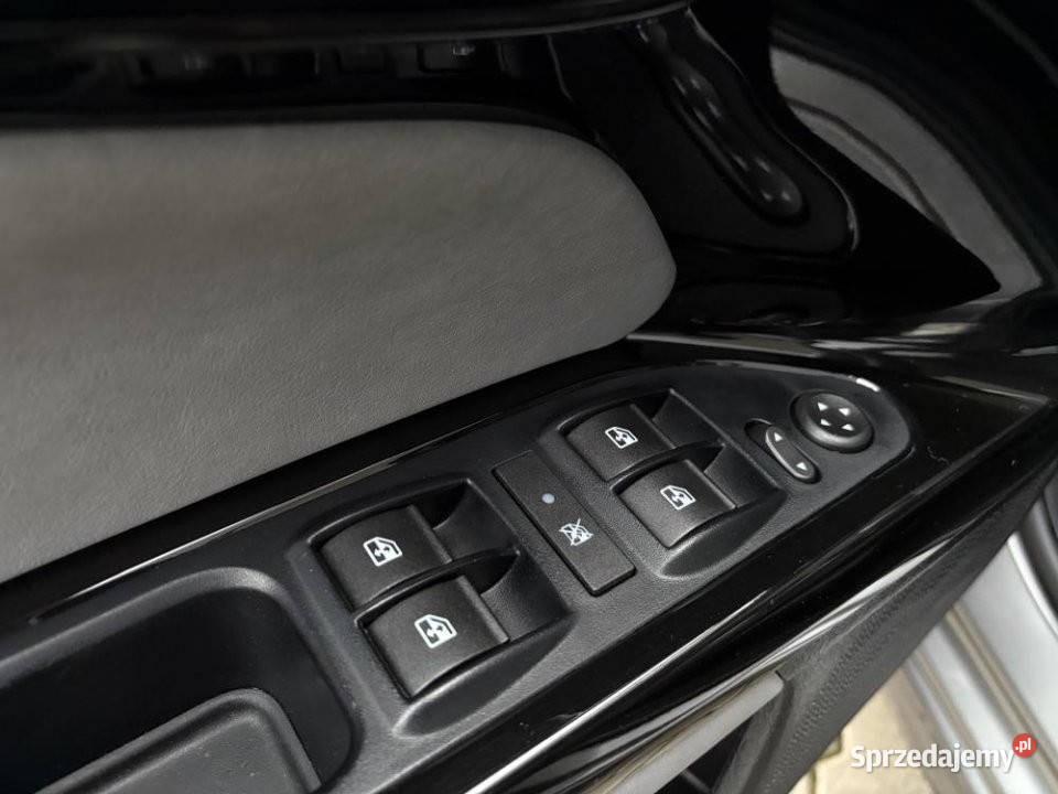 FIAT Tipo 2016r Salon nieuszkodzony Warszawa