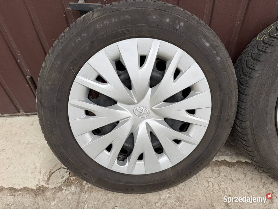 Koła do Toyota Aygo komplet z oponami Dębica Krzeszów