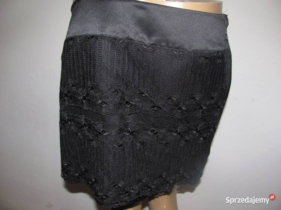 czarna mini koronka kwiaty sprzedam