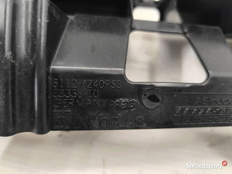 ŚLIZG ZDERZAKA TYŁ SRODKOWY BMW F20 16 116i 136