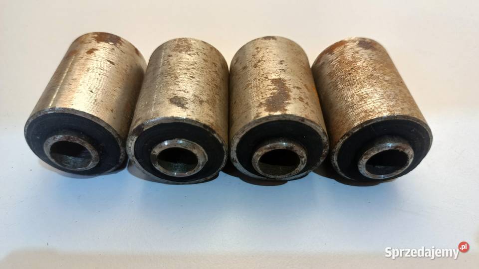 Tuleja wachacza tylnego Fiat 126p silent block Motoryzacja Koniusza