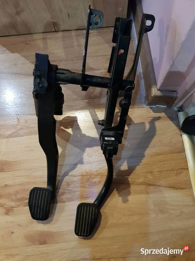 Sprzedam pedał hamculca i sprzęgła volvo s60 Mońki