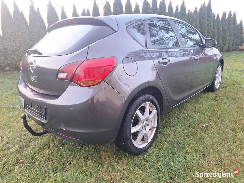 Opel astra J 14 benzyna turbo pomorskie