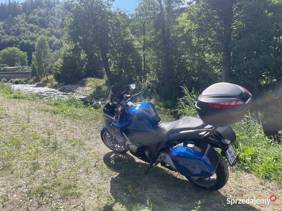 Honda VFR1200F 2010 dużym serwisie motocyklisty Dąbrowa Górnicza