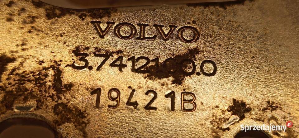 VOLVO V60 CC POMPKA WODY B420T2 31657307