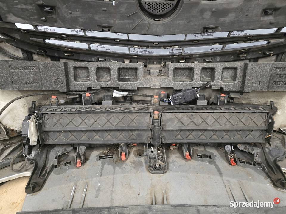 INSIGNIA A LIFT 13r zderzak przód Zderzaki świętokrzyskie Kielce sprzedam