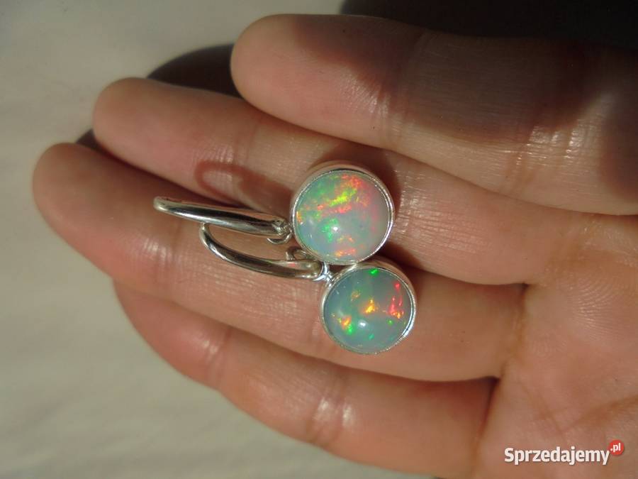 kolczyki z okrągłymi opalami etiopskimi Warszawa