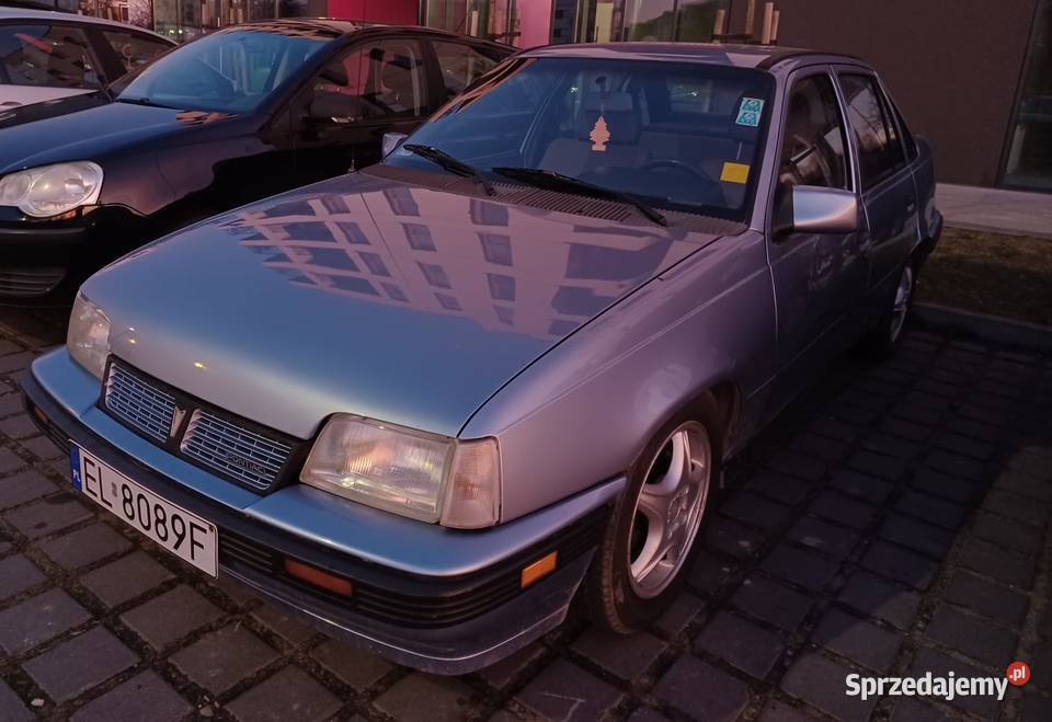 Pontiac LeMans 1990 Łódź