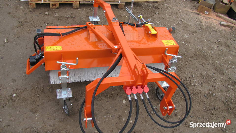 Zamiatarka walcowa z koszem 6001500 Kubota