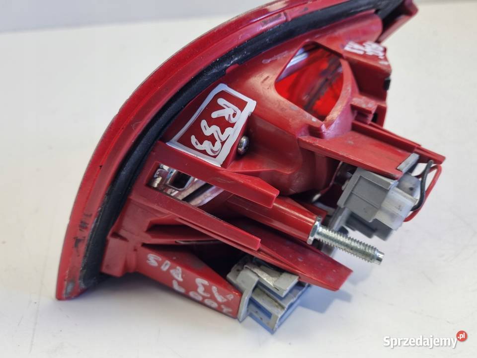 Audi a3 8P 0308r TYLNA LAMPA LEWA lewy tył Rudka
