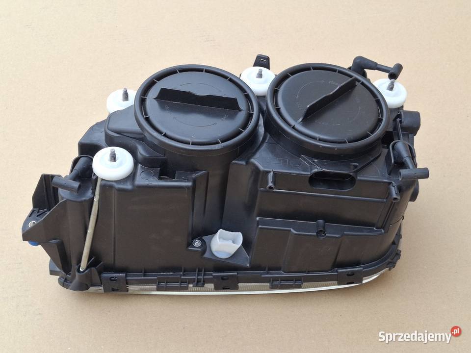 MERCEDES ACTROS MP3 REFLEKTOR PRAWY LAMPA PRAWA Bieleń