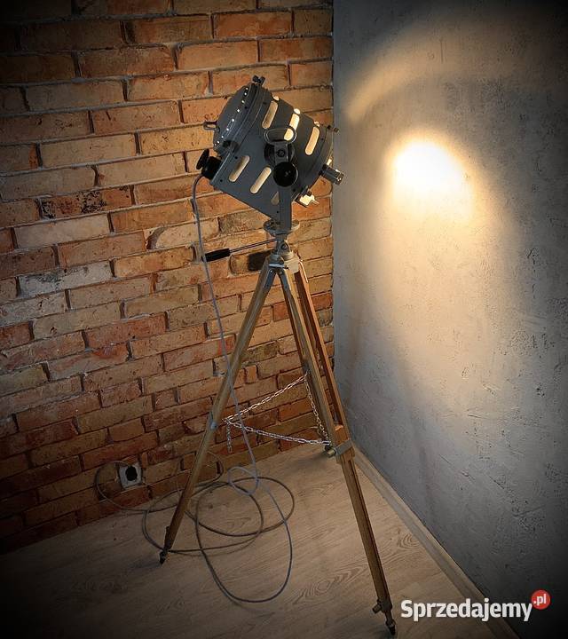 Lampa Vintage loft zabytek teatralno filmowy PRL Poznań