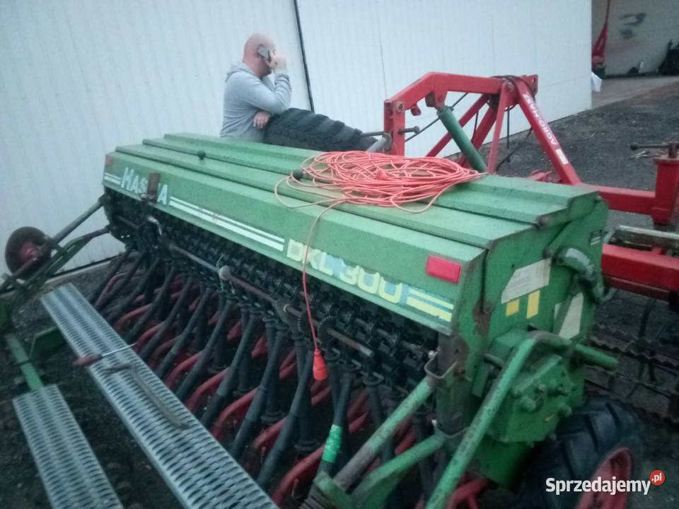 sprzedam siewnik zbożowy hassia dkl 300 Amazone Moszczenica