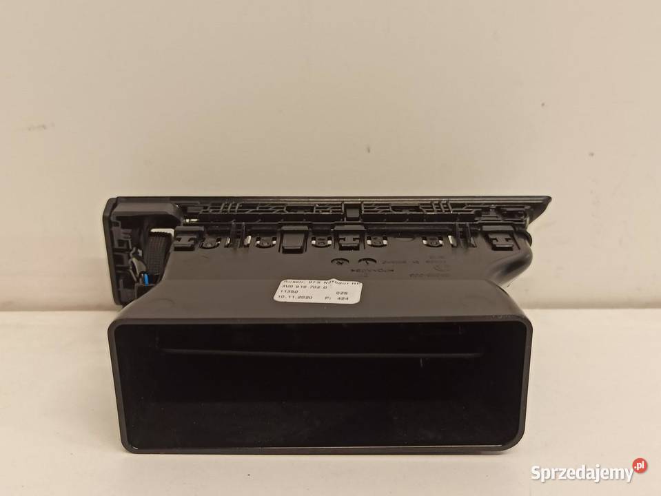 SKODA SUPERB KRATKA NAWIEWU PRAWA 3V0819702D