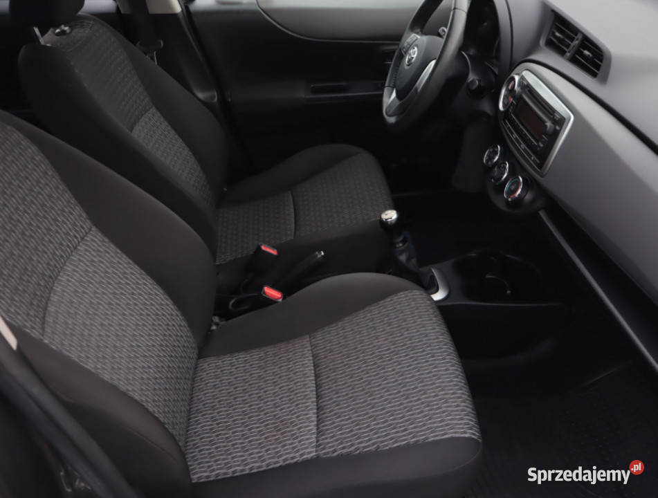 Toyota Yaris 10 VVTi poduszka powietrzna