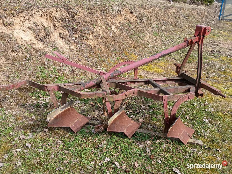 Ciągnik FARMMOT 250D i osprzęt