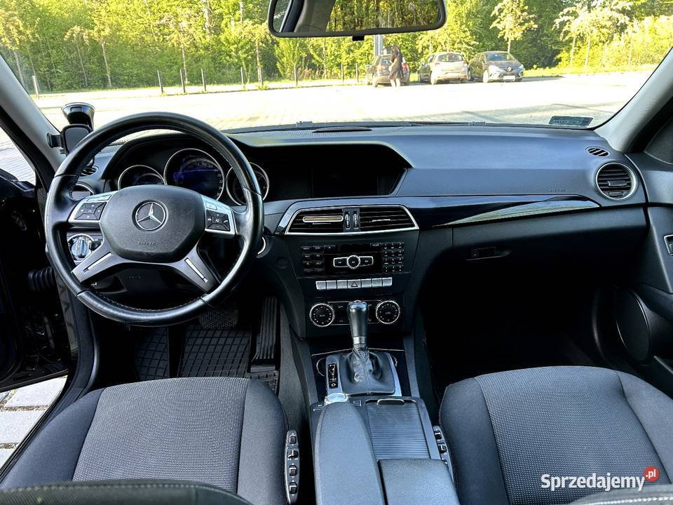 Mercedes klasa C S204 2022r Praszczyki