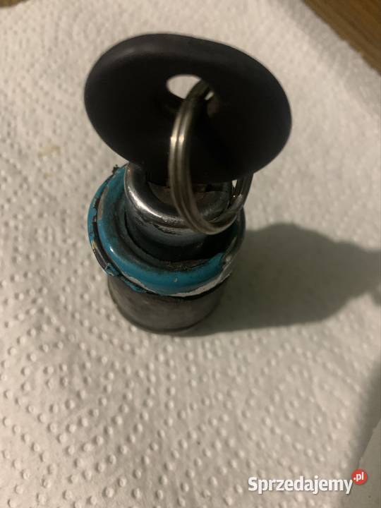 Zamek klapy bagażnika BMW e21 osobowe