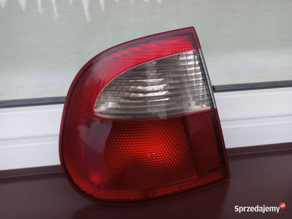 Seat Cordoba 1 I LIFT FL lampa tył tylna lewa w łódzkie Sieradz
