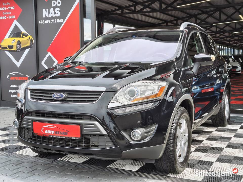 Ford Kuga TITANIUM Napęd 4x4 Mały przebieg Super Zarszyn sprzedam
