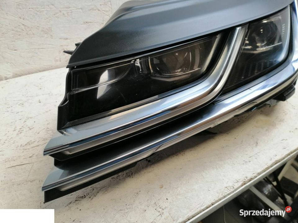 Volkswagen Arteon reflektor prawy full led