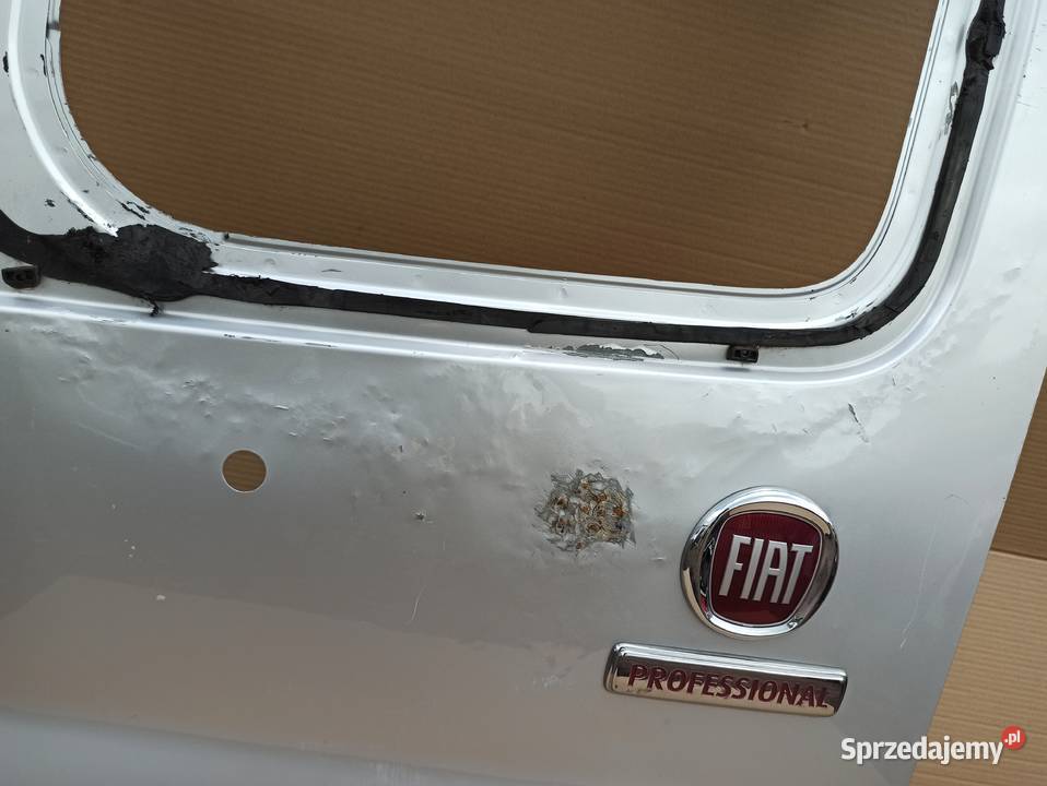 FIAT TALENTO NV300 TRAFIC VIVARO DRZWI PRAWY TYŁ Trzciel