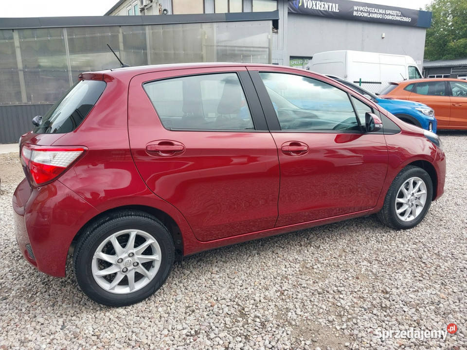 Toyota Yaris 15 benz SALON pierwszy wł 100 Warszawa sprzedam