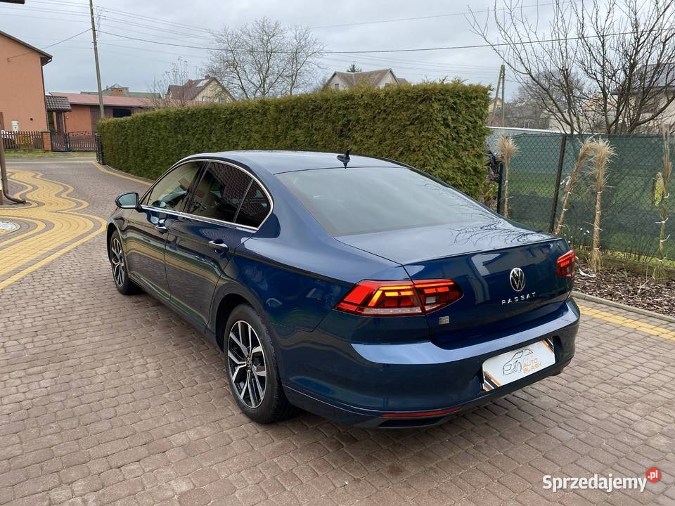 Volkswagen Passat B8 15 EVO TSI 150 DSG 2022 MP3