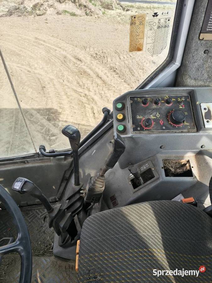 Massey Ferguson 3070 z turem Skrzynia biegów Manualna Uniejów