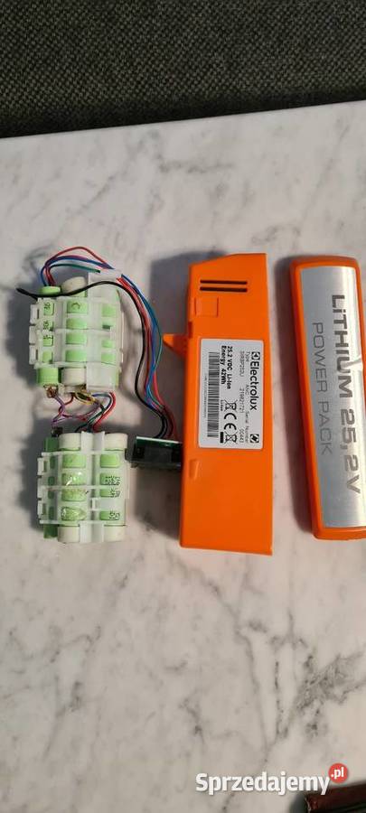 Odkurzacz AEG AG 5022 Wiśniowa