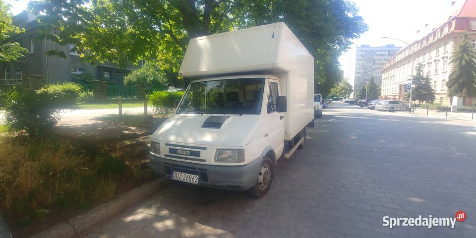 Iveco Daily 4910 z kontenerem i windą DMC 35 5 t Dzierżoniów