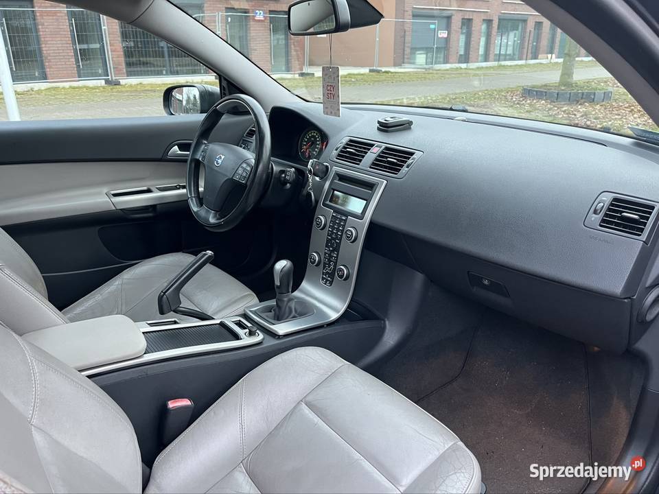 Volvo c30 16d 2009r nowe OC i przegląd Możliwa podgrzewane fotele C30 Warszawa sprzedam