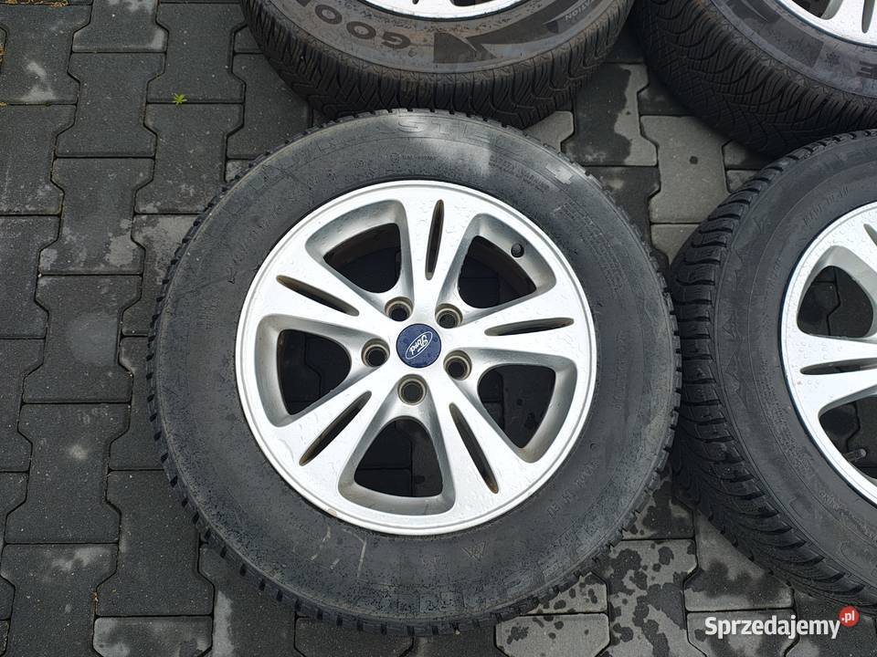 Alufelgi z Oponami w stanie 21560 R16 Oryginalne Besko