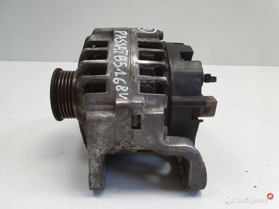 VW Passat B5 16 8V ALTERNATOR Valeo 06B903016D osobowe