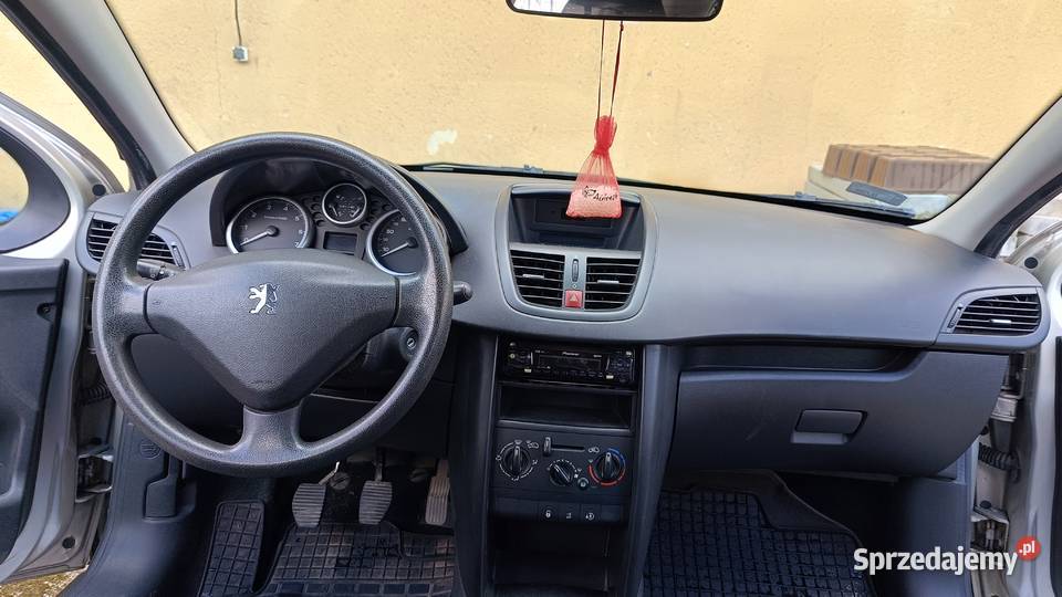 Peugeot 207 14 16V sprzedam